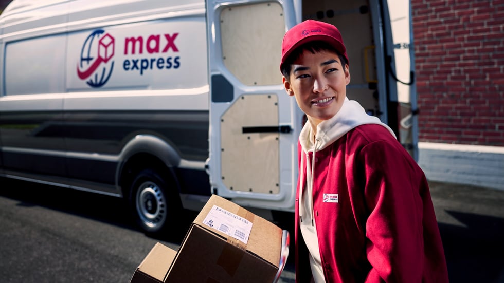 סרטון תפעול גלגלים, חלל הטענה ומתחת למכסה המנוע בפולקסווגן קראפטר משלוח